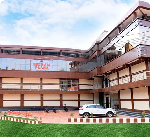 Shri Ram Plaza, Bank More